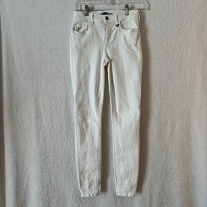 True Religion x Joan Smalls Mid-Rise Halle Jean in White Size 26